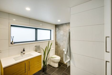 Photo of property in 13 Havelock Road, Hospital Hill, Napier, 4110