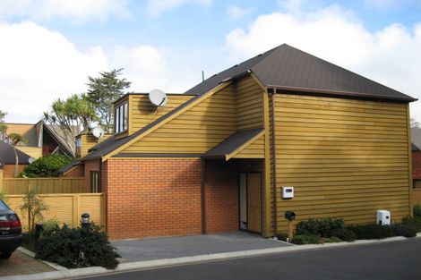 Photo of property in 60 Futuna Close, Karori, Wellington, 6012