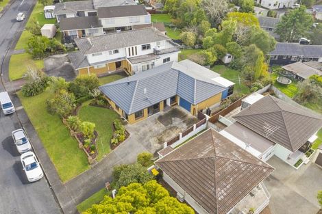 Photo of property in 10 Tanoa Place, Glendene, Auckland, 0602