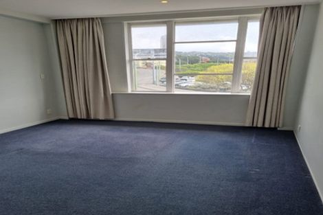 Photo of property in Grandstand Apartments, 37/80 Kent Terrace, Mount Victoria, Wellington, 6011