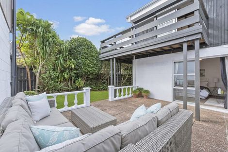 Photo of property in 2/10 Pierce Road, Milford, Auckland, 0620