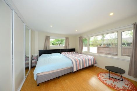 Photo of property in 185 Wairakei Road, Bryndwr, Christchurch, 8053