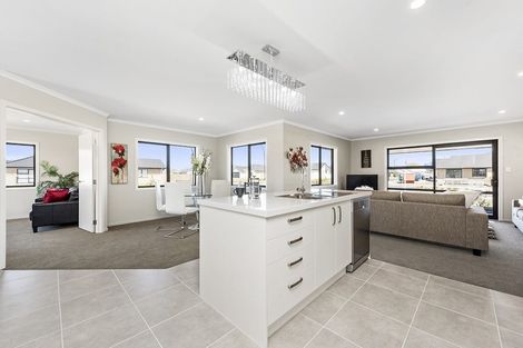 Photo of property in 12 Chalgrove Road, Huntington, Hamilton, 3210