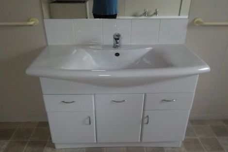 Photo of property in 1/705 Heretaunga Street East, Parkvale, Hastings, 4122