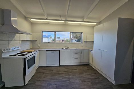 Photo of property in 2/18 Trimble Place, Bell Block, New Plymouth, 4312