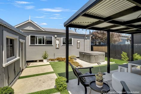 Photo of property in 14 Lowther Street, Whanganui, 4500