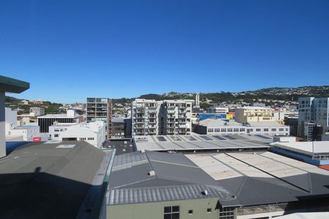 Photo of property in De Vere Apartments, 2/23 Tennyson Street, Te Aro, Wellington, 6011