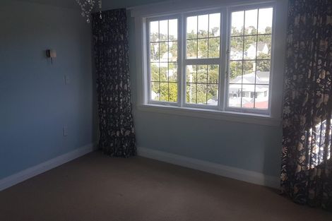 Photo of property in 17 Saint Michaels Crescent, Kelburn, Wellington, 6012