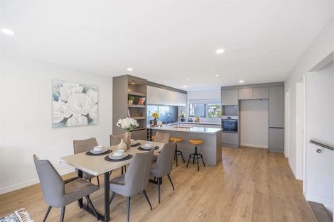 Photo of property in 16 Meritage Lane, Te Atatu South, Auckland, 0610