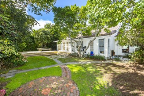 Photo of property in 23a Heretaunga Square, Silverstream, Upper Hutt, 5019