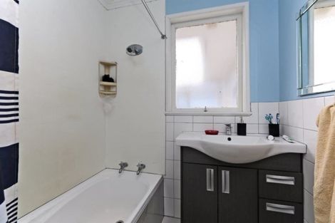 Photo of property in 37 Elliott Crescent, Havelock North, 4130