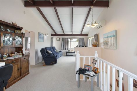 Photo of property in 46 Taihiki Road, Clarks Beach, 2122