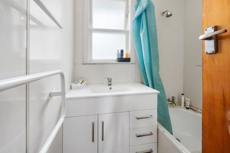 Photo of property in 64 Barnard Road, Fairy Springs, Rotorua, 3015