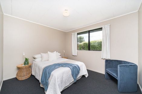 Photo of property in 30 Peppertree Glade, Kelvin Grove, Palmerston North, 4414
