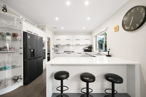 Photo of property in 22 Gibbston Close, Huntington, Hamilton, 3210