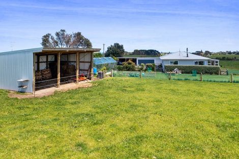 Photo of property in 3624 Eltham Road, Opunake, 4682