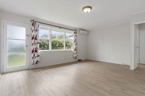 Photo of property in 2/9 Wells Road, Bucklands Beach, Auckland, 2012