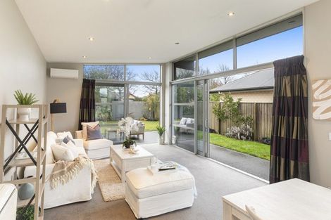 Photo of property in 2 Sycamore Close, Rangiora, 7400