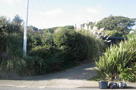 Photo of property in 14 Whanake Street, Titahi Bay, Porirua, 5022