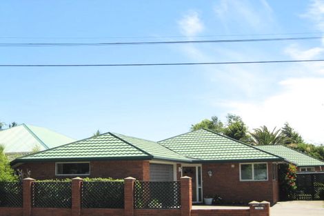 Photo of property in 105 Somerfield Street, Somerfield, Christchurch, 8024