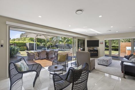 Photo of property in 55 Shelter Grove, Frankleigh Park, New Plymouth, 4310