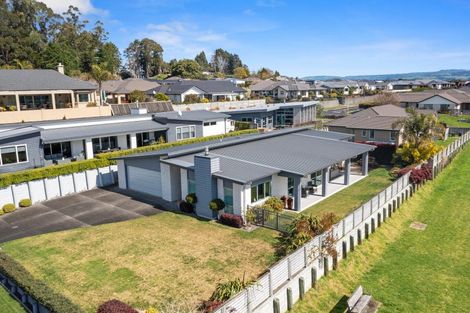 Photo of property in 6 Louise Drive, Ohauiti, Tauranga, 3112