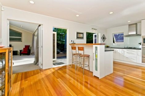 Photo of property in 11 Te Hoe Grove, Pinehill, Auckland, 0632