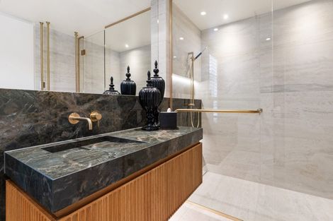 Photo of property in 105 Glenstrae Road, Redcliffs, Christchurch, 8081