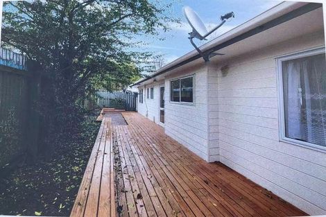 Photo of property in 1/4 Powell Place, Henderson, Auckland, 0610