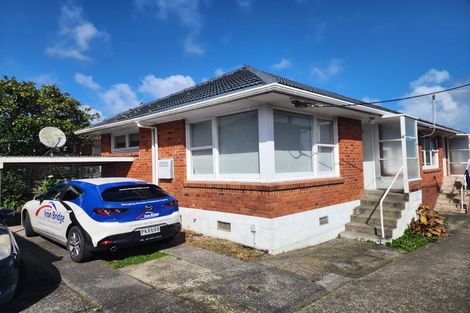 Photo of property in 3/87 Lake Road, Belmont, Auckland, 0622