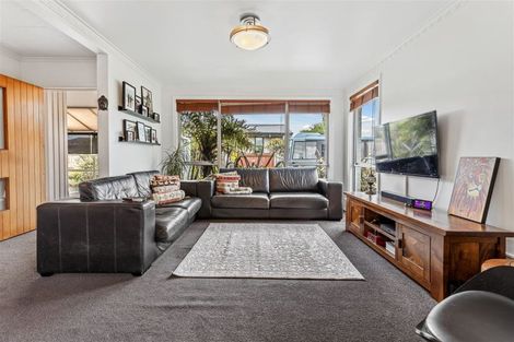 Photo of property in 10 West-watson Avenue, Hillmorton, Christchurch, 8025