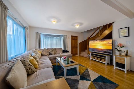 Photo of property in 2/62 Granville Drive, Massey, Auckland, 0614