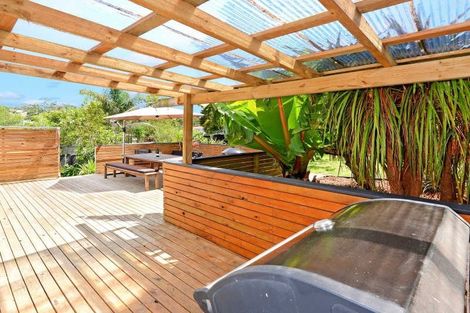 Photo of property in 56 Saffron Street, Birkdale, Auckland, 0626