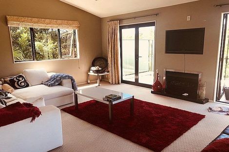 Photo of property in 90a Braemar Road, Castor Bay, Auckland, 0620