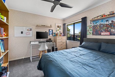 Photo of property in 6 Lothian Brae, Wattle Downs, Auckland, 2103