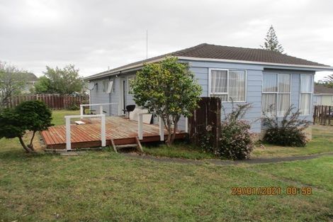 Photo of property in 308 Roscommon Road, Clendon Park, Auckland, 2103