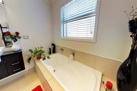 Photo of property in 13a Lancaster Street, Levin, 5510