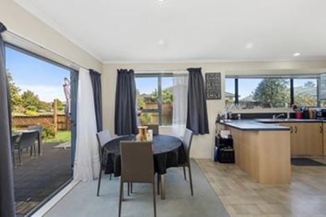 Photo of property in 1 Maahutaupeke Place, St Andrews, Hamilton, 3200