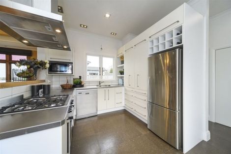 Photo of property in 56 Bryant Street, Takaro, Palmerston North, 4412