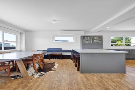 Photo of property in 205 South Road, Spotswood, New Plymouth, 4310