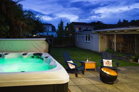 Photo of property in 16 Wycolla Avenue, Saint Clair, Dunedin, 9012