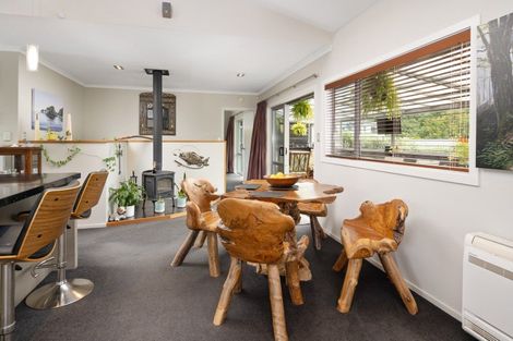 Photo of property in 14 Beach Road, Waikawa, Picton, 7220