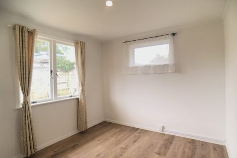 Photo of property in 8a Harrington Road, Henderson, Auckland, 0610