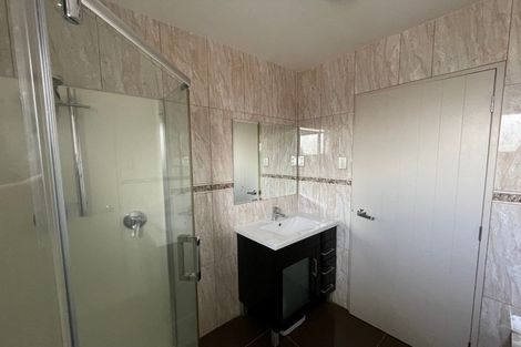 Photo of property in 8a Tawa Crescent, Manurewa, Auckland, 2102