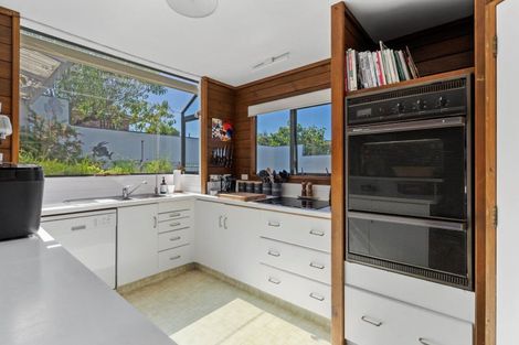 Photo of property in 20 Esmeralda Street, Welcome Bay, Tauranga, 3112