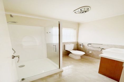 Photo of property in 14 Monash Place, Flat Bush, Auckland, 2016