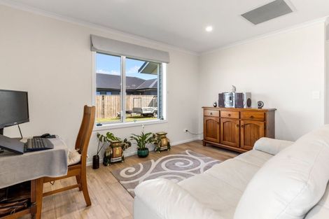 Photo of property in 7 Fantail Avenue, Carterton, 5713