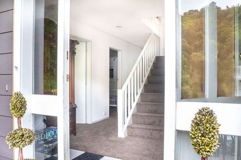 Photo of property in 14 Westhaven Drive, Tawa, Wellington, 5028