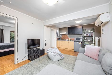 Photo of property in 29 Glencoe Road, Browns Bay, Auckland, 0630