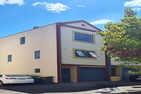 Photo of property in Lakeview Terrace, 20/14 Ambrico Place, New Lynn, Auckland, 0600